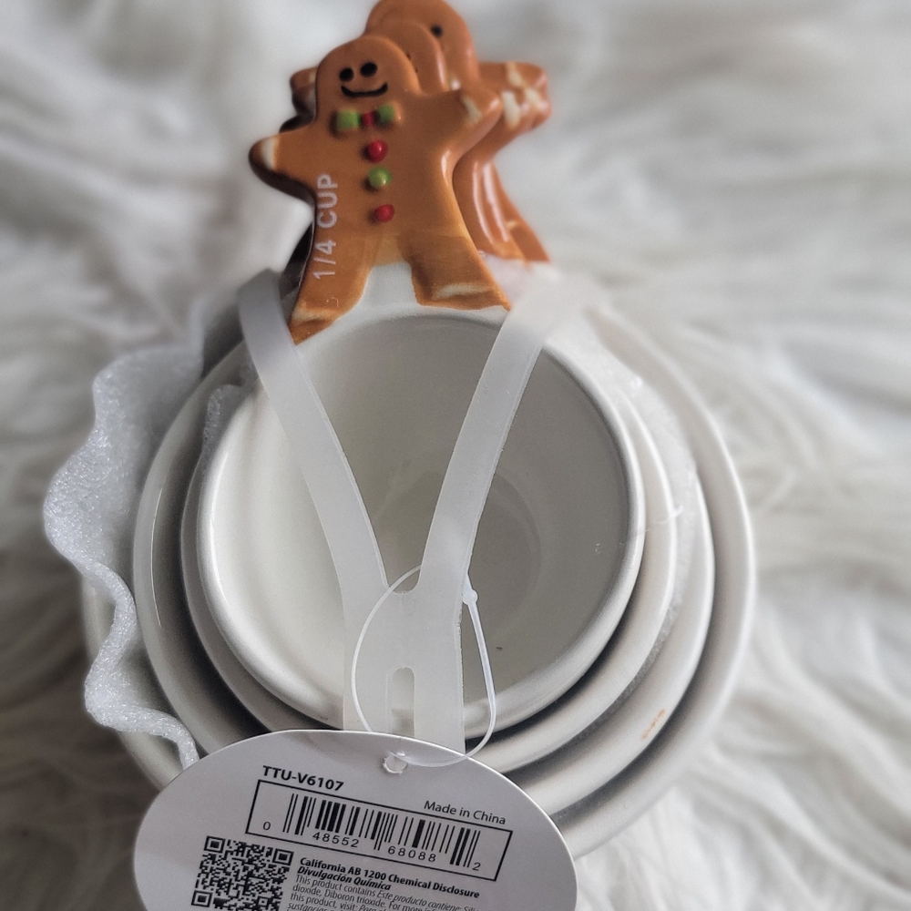 NWT Gingerbread Measuring Cup Set - Picture 4 of 4
